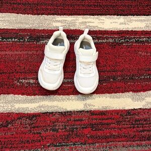 Sketchers Kids White Sneakers